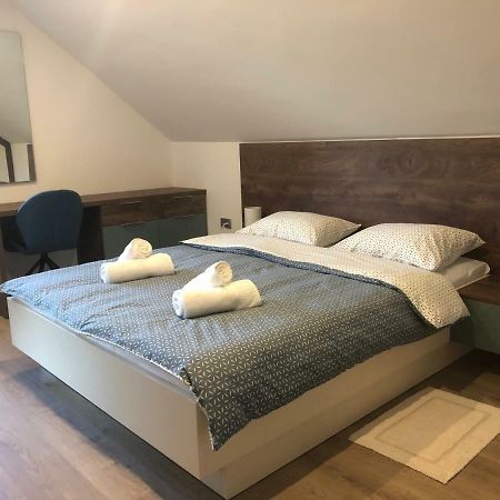 Apartmani Izvor - ตูเฮลย์สเก ตอปลิตเซ ภายนอก รูปภาพ