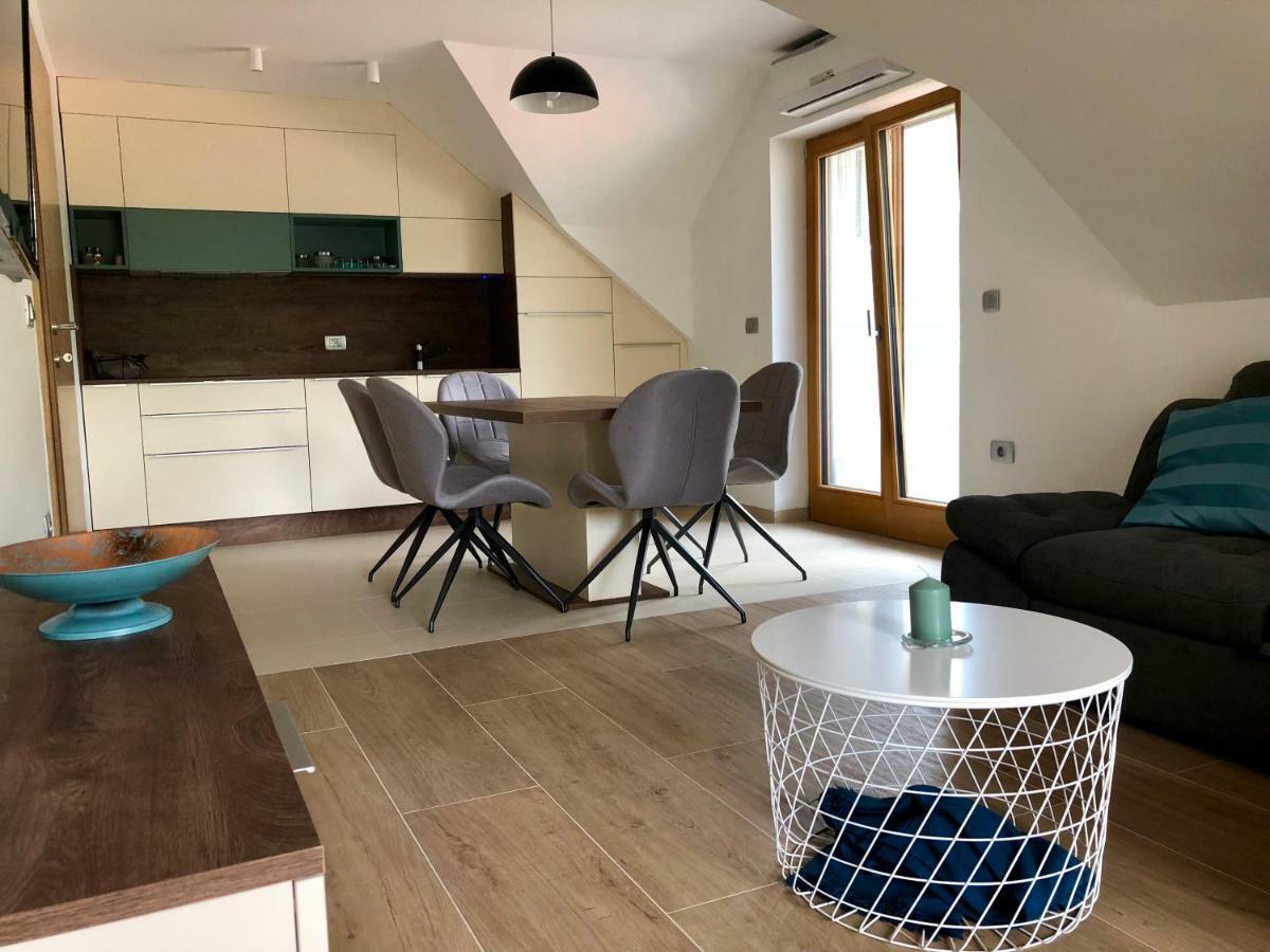 Apartmani Izvor - ตูเฮลย์สเก ตอปลิตเซ ภายนอก รูปภาพ